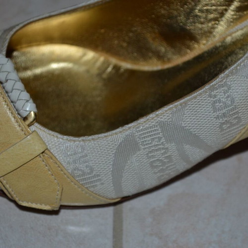 Roberto Cavalli leather sandals like new, size 36, white multicolor