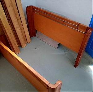 Ημιδιπλο Ξύλινο κρεβάτι με τάβλες