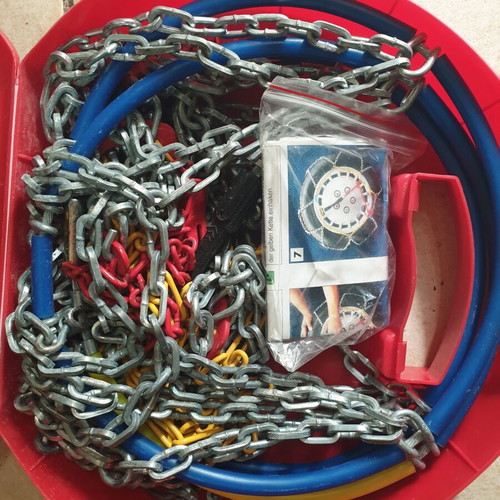 Snow chains like new, unused