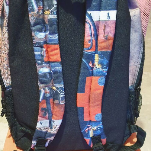Bag with 3 compartments like new for multiple uses