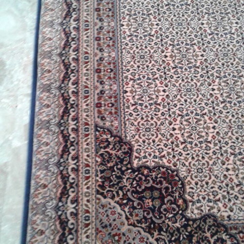 Wool Dining Room Rugs with Fringes like new, set of 2