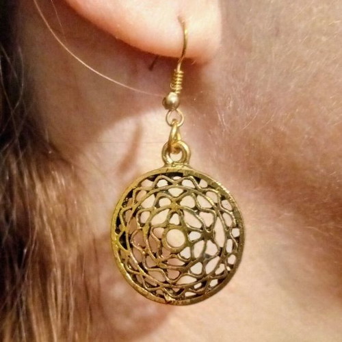 Statement necklace with earrings used, matte gold color