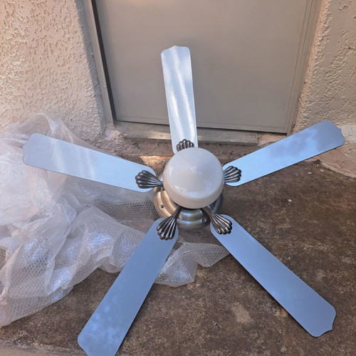 American ceiling fan, excellent condition, suitable for professional use