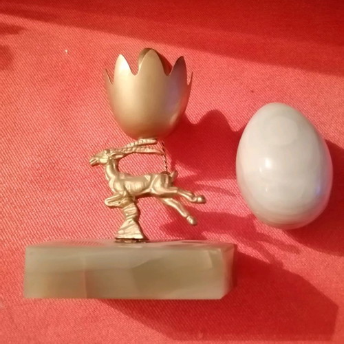 alavastrine egg case