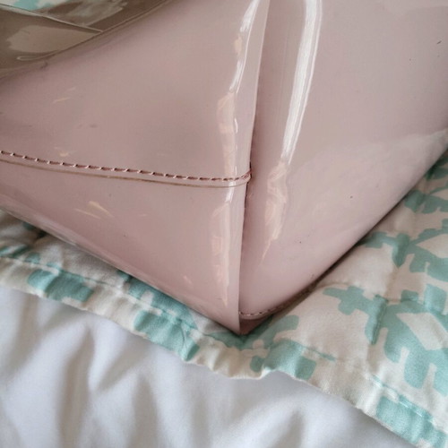KEM shoulder bag used with imperfections near seams