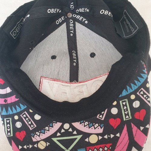 Obey hat like new, size M