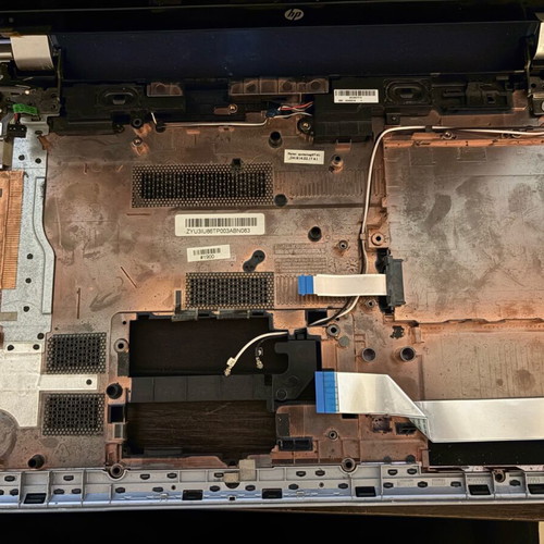 Hp 15-n247se chassis and screen used without motherboard with keyboard