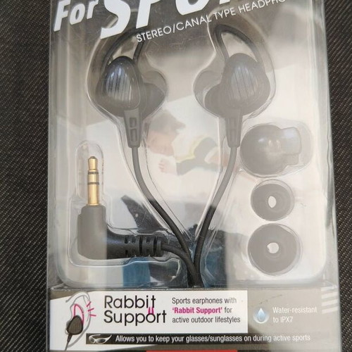 Maxell Sports earbuds new, sweat-resistant IPX7