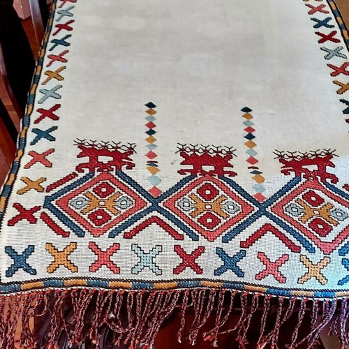 Handmade Cretan Embroidered Table Runner like new