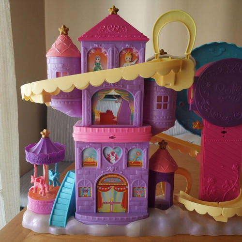 Mattel Polly Pocket Rainbow Amusement Park playset