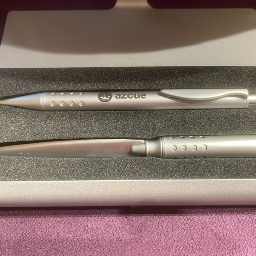 Azcue pen like new in its box
