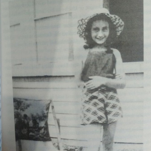 Anne Frank The Biography book like new, English