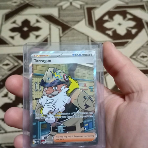 Tarragon full art Pokémon card like new