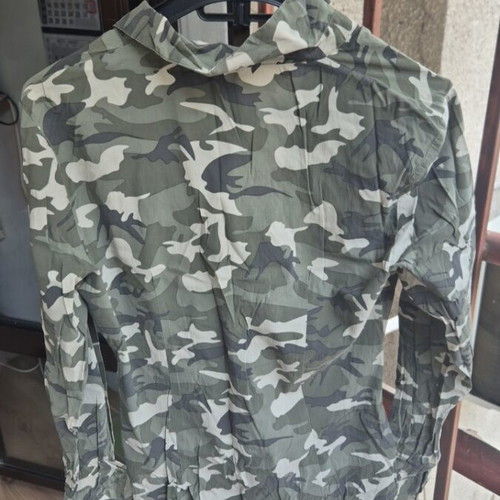 Camouflage women's shirt size L like new