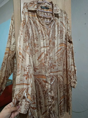 Benissimo shirt new, gold with tan paisley, size L