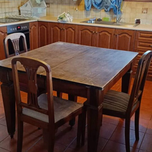 Dining table and chairs used