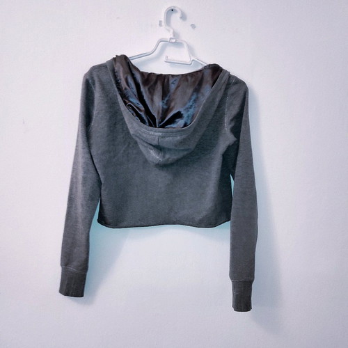 Cropped sweatshirt gray with satin hood refurbished, size XS-S