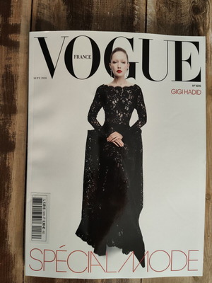 Vogue France τεύχος Σεπτεμβρίου 2026 αρ. 1070 με Gigi Hadid