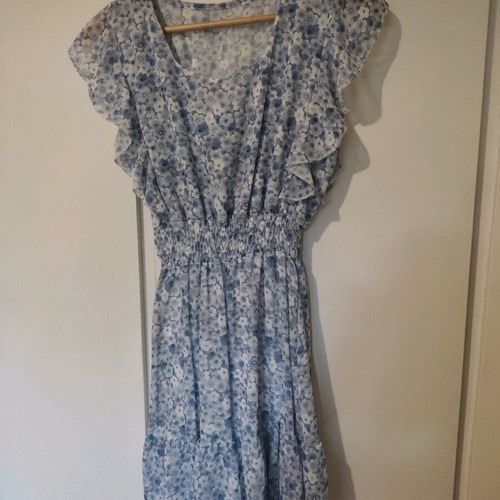 Summer dress new with blue flowers one size