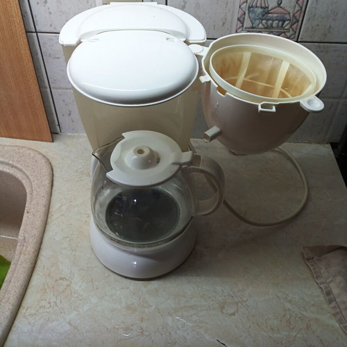 French Coffee Maker used, fully functional with stained filter