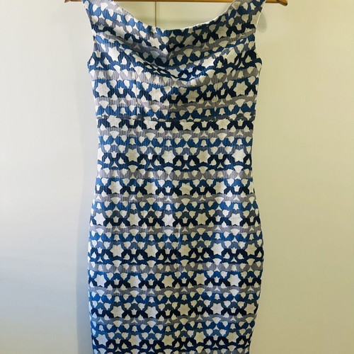 BSB Collection Star Print Bodycon Dress like new, midi, off-the-shoulder