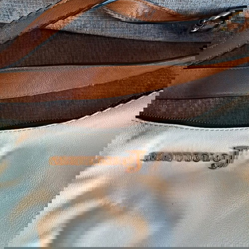 Τσάντα ώμου/χειρός Mattiolo μεταχειρισμένη σε μπεζ/λευκό