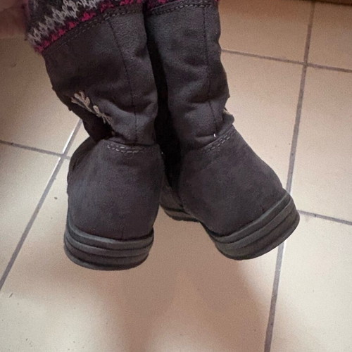 Cupcake Couture gray castor suede boots size 27 used with lining