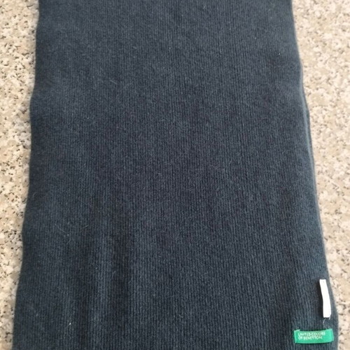 United Colors of Benetton green scarf, new