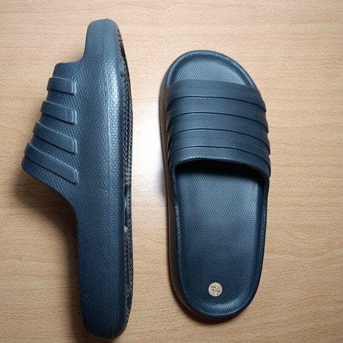 Ocean Addicts slides slippers, size 38, black