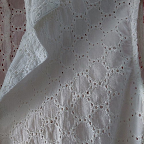 Women’s sleeveless lace guipure shirt used, white, size XL