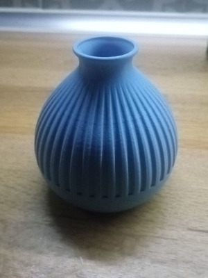 Βάζο διακοσμητικό μπλε, εκτυπωμένο σε 3d printer, ύψος περίπου 9 εκ.