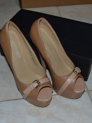 Palatino high peep toe pumps like new, brown beige