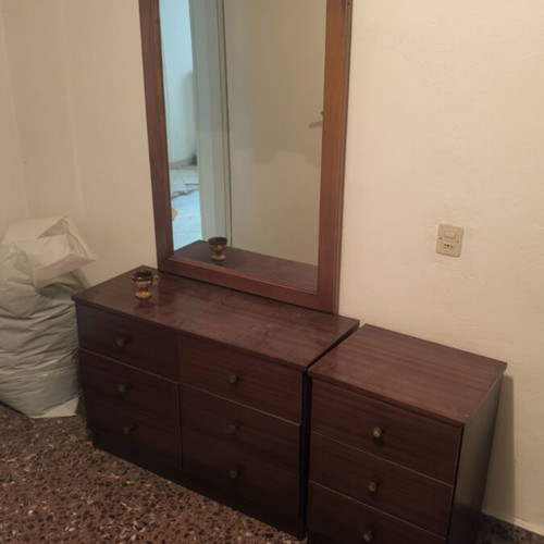 Mirror with drawer chest