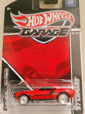 Hot Wheels 2011 Garage GM Box Set 67 Camaro red new