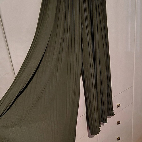 Pronto Moda pleated pants khaki one size like new
