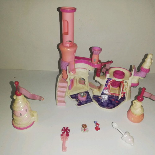 Polly Pocket Starcastle Peppermint Tea Playset used with key and 2 figures