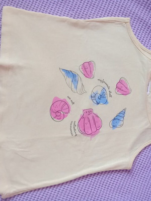 Yellow top 110 cm with seashells