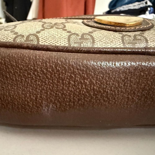 Gucci shoulder bag used, brown with minor discolorations