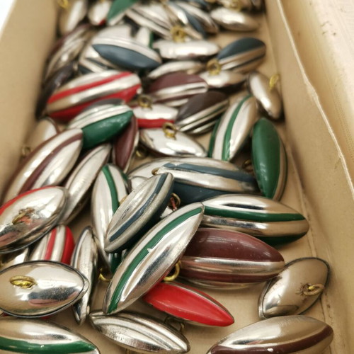 Metal buttons used from 1950 era, pack of 64 pieces