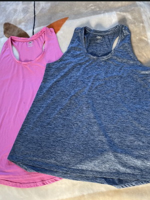 Athletic works set size M like new, blue and pink tops