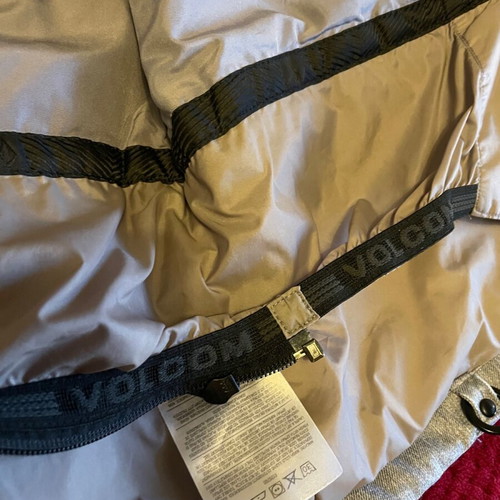 Volcom Ski Jacket 10k like new, waterproof 10,000