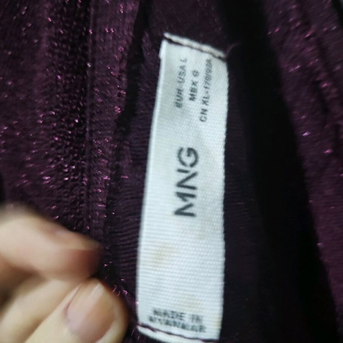 Mango blouse like new with light glitter, size L