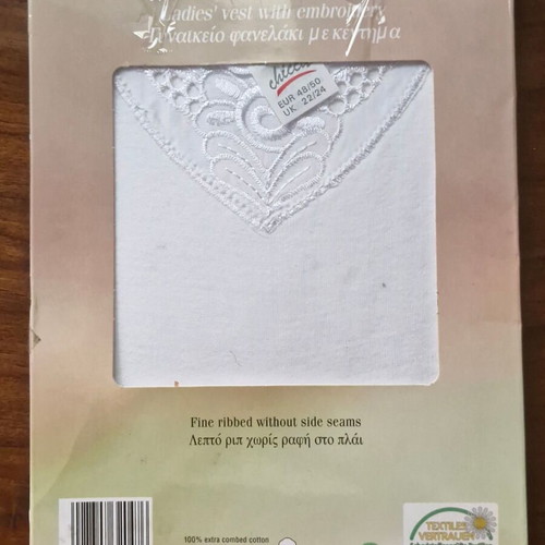 Vest with embroidery new, white