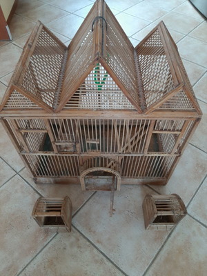 Wooden Birdcage used with feeder and perches