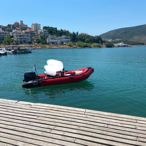 Zodiac 4.20 polyester hull boat with Yamaha 25hp four-stroke engine and trailer