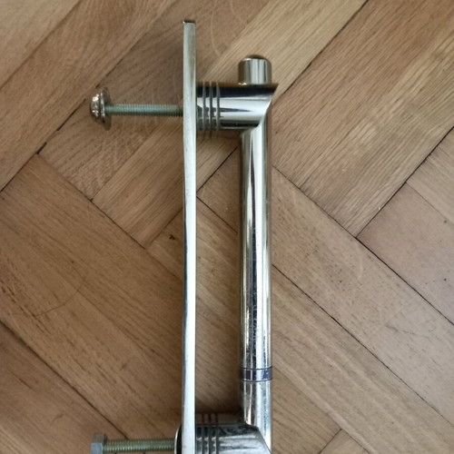 Door handle for entrance