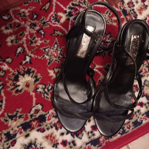 Women's black sandals like new with silver rhinestones, size 37