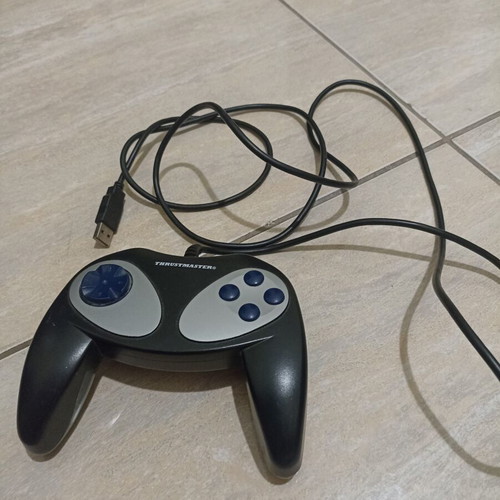 Thrustmaster joystick for PC like new with USB
