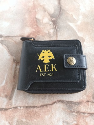 Πορτοφόλι της ΑΕΚ καινούργιο με πολλές θήκες και φερμουάρ