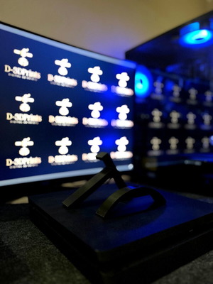 Βάση ακουστικών για PS4 καινούργια με δυνατότητα custom 3D σχεδίων